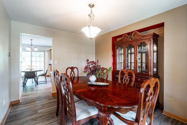 3762 E Stargrass LANE, Oak Creek, WI 53154