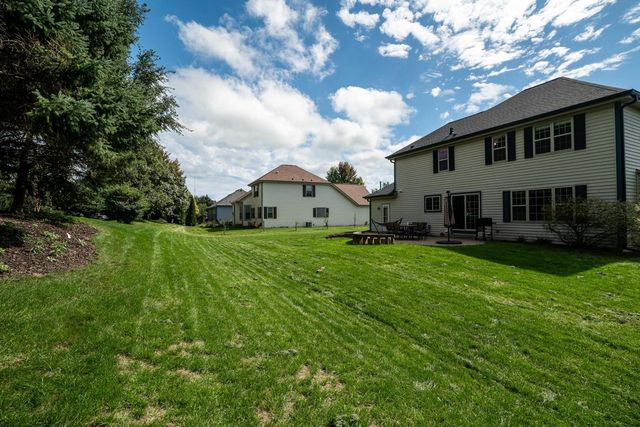 3762 E Stargrass LANE, Oak Creek, WI 53154