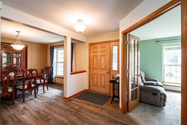 3762 E Stargrass LANE, Oak Creek, WI 53154