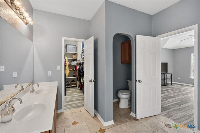 4133 Rockwood Drive, Lago Vista, TX 78645