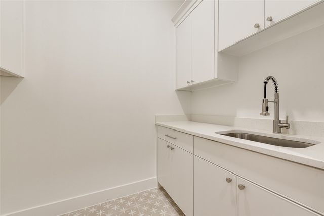 1220 Walmsley Avenue, Dallas, TX 75208