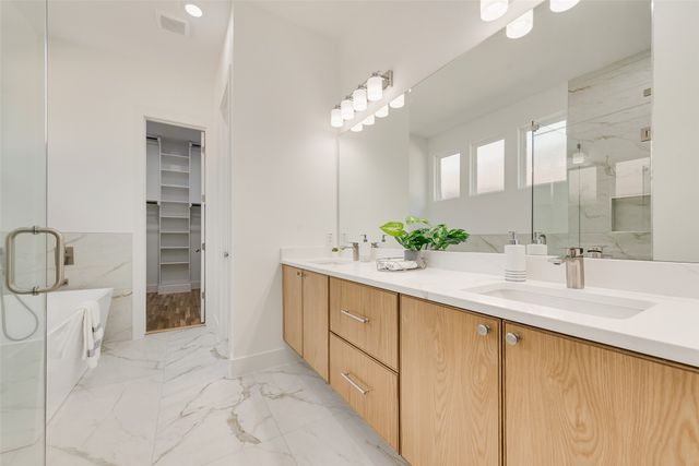 1220 Walmsley Avenue, Dallas, TX 75208