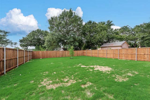 1220 Walmsley Avenue, Dallas, TX 75208