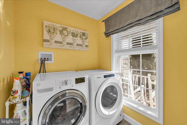 24 HERON RD, Lititz, PA 17543