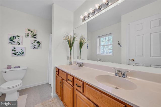 24 HERON RD, Lititz, PA 17543