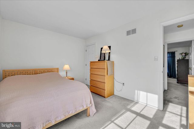 24 HERON RD, Lititz, PA 17543