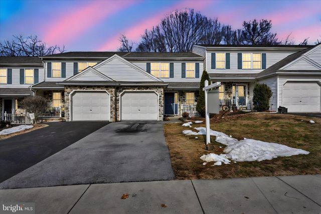 24 HERON RD, Lititz, PA 17543