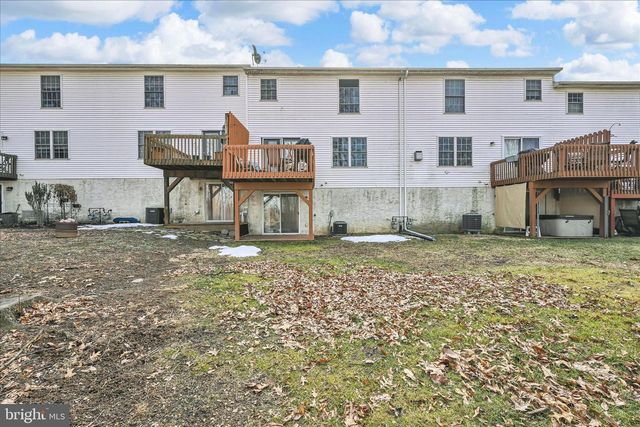 24 HERON RD, Lititz, PA 17543