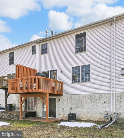 24 HERON RD, Lititz, PA 17543