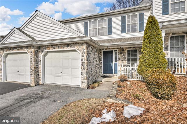 24 HERON RD, Lititz, PA 17543