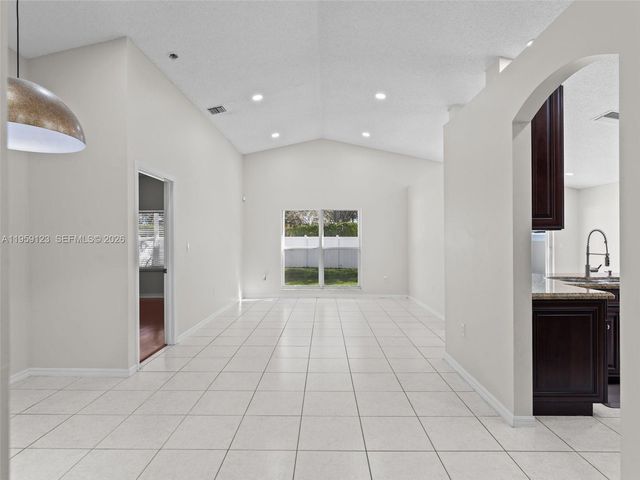 1861 NW 142nd Terrace, Pembroke Pines, FL 33028