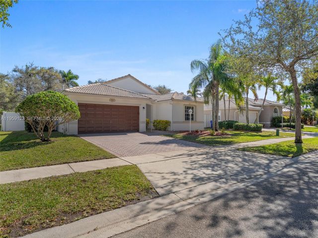 1861 NW 142nd Terrace, Pembroke Pines, FL 33028
