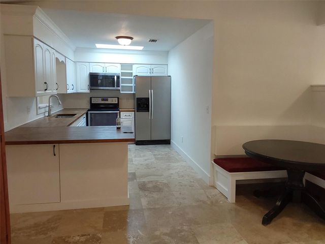 722 Wentworth St, Sebastian, FL 32958