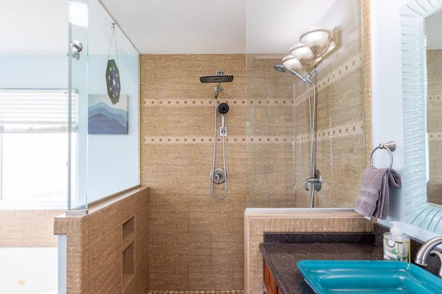 2414 Avenue P, Dickinson, TX 77539