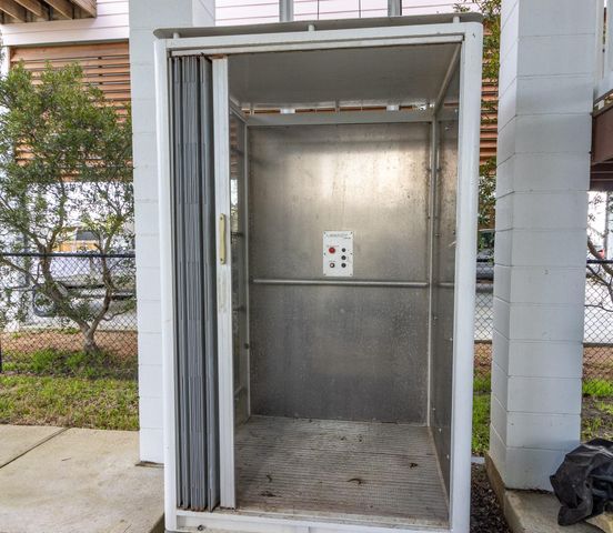 2414 Avenue P, Dickinson, TX 77539