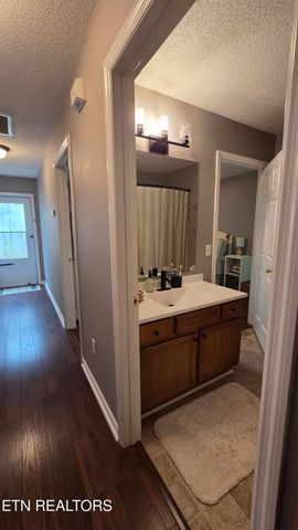 236 Dalton Place Way, Knoxville, TN 37912