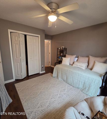 236 Dalton Place Way, Knoxville, TN 37912