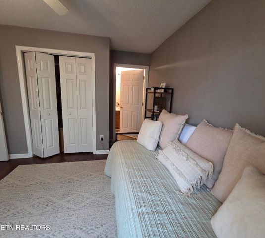 236 Dalton Place Way, Knoxville, TN 37912