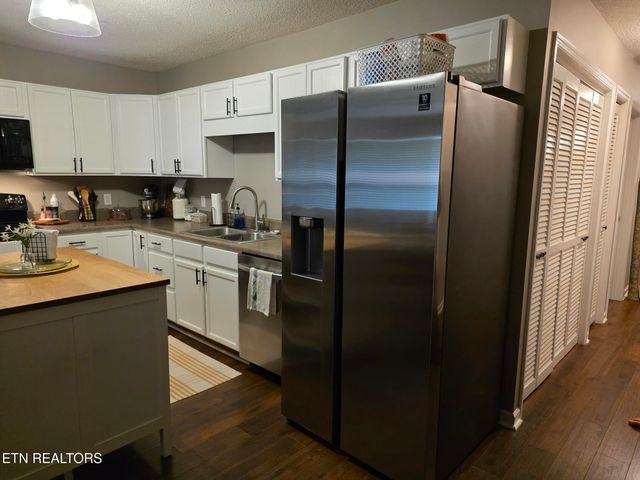 236 Dalton Place Way, Knoxville, TN 37912