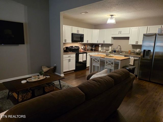 236 Dalton Place Way, Knoxville, TN 37912