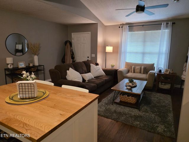 236 Dalton Place Way, Knoxville, TN 37912