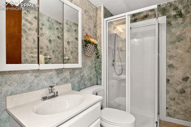 6723 Seneca Road, Colorado Springs, CO 80915