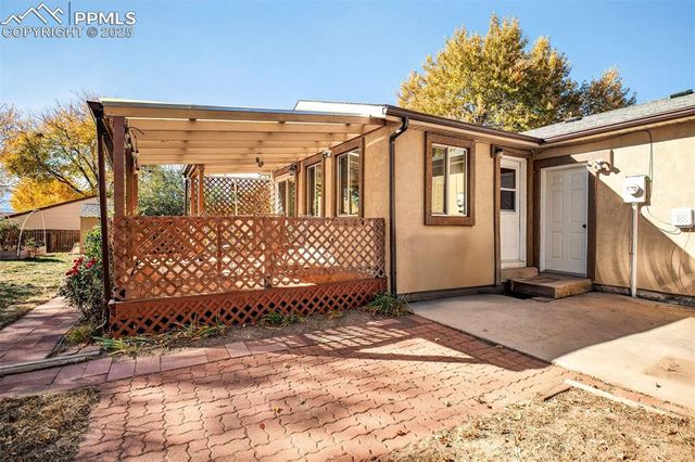 6723 Seneca Road, Colorado Springs, CO 80915