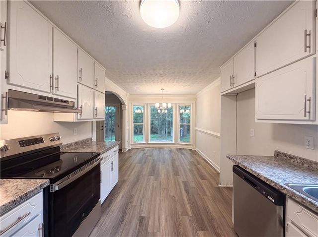 1627 Hearthstone Way, Jonesboro, GA 30236