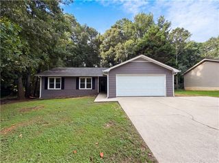 1627 Hearthstone Way, Jonesboro, GA 30236