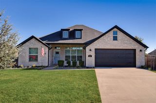 4777 W Indigo Drive, Fayetteville, AR 72704