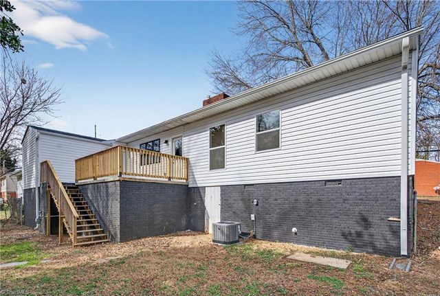 1604 Lexington Avenue E, High Point, NC 27262