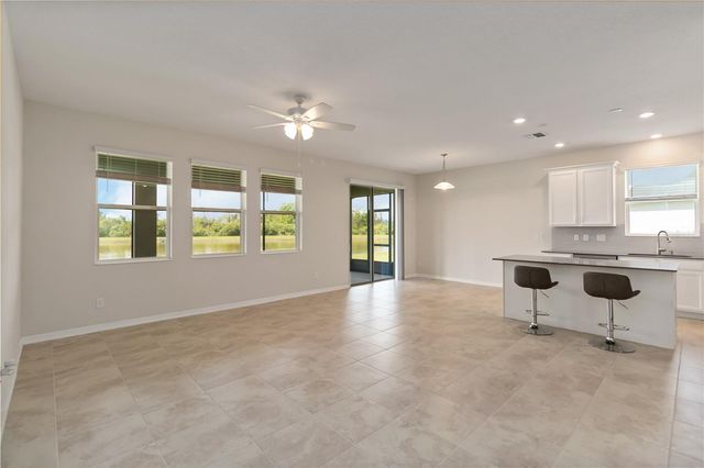 1651 CHATSWORTH CIRCLE, St Cloud, FL 34771