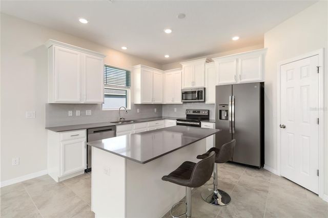 1651 CHATSWORTH CIRCLE, St Cloud, FL 34771