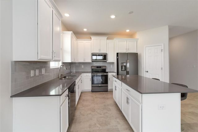 1651 CHATSWORTH CIRCLE, St Cloud, FL 34771