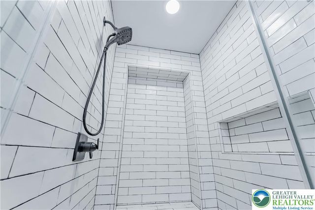 345 South Whitfield Street, Nazareth Boro, PA 18064