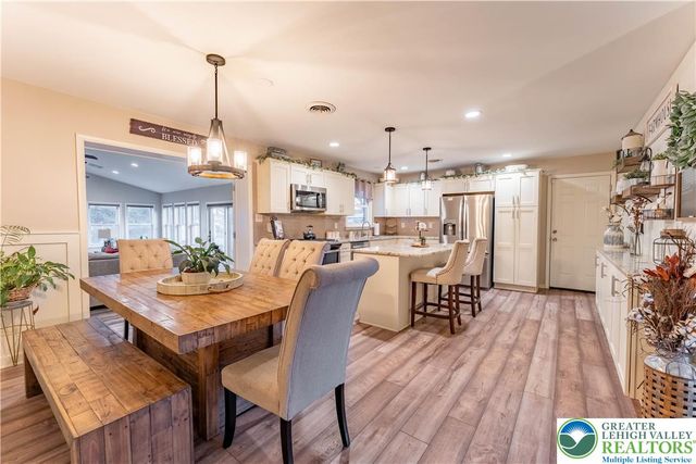 345 South Whitfield Street, Nazareth Boro, PA 18064