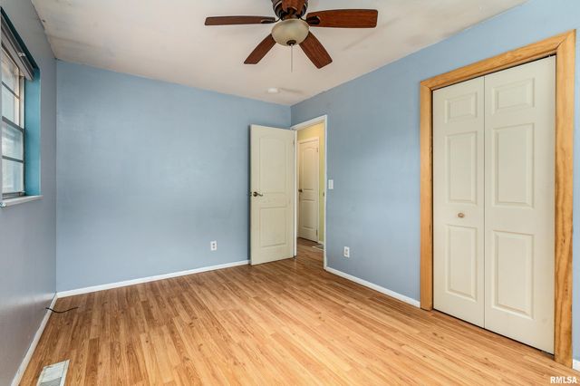 309 S Plover Drive, Carbondale, IL 62901