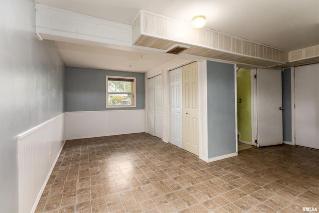 309 S Plover Drive, Carbondale, IL 62901