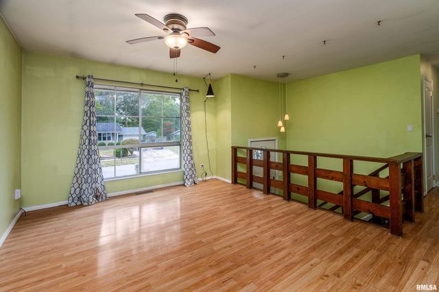 309 S Plover Drive, Carbondale, IL 62901