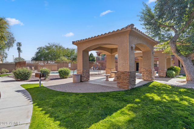 21655 N 36TH Avenue 106, Glendale, AZ 85308