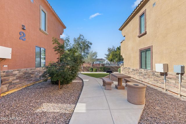 21655 N 36TH Avenue 106, Glendale, AZ 85308