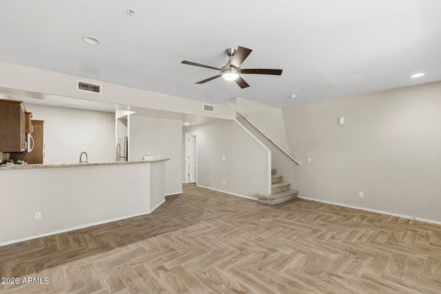 21655 N 36TH Avenue 106, Glendale, AZ 85308