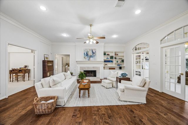 1830 Breezin Court, The Woodlands, TX 77380