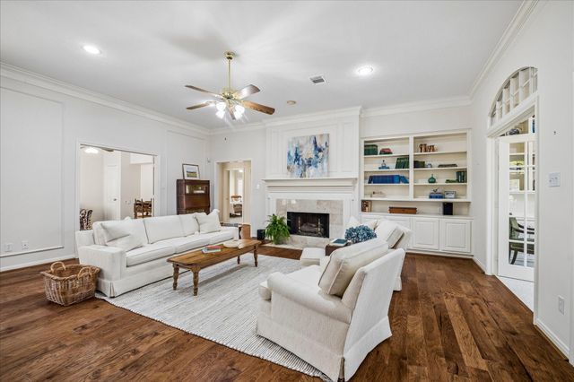 1830 Breezin Court, The Woodlands, TX 77380