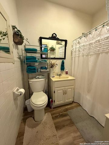 614 N 10th, Carrizo Springs, TX 78834