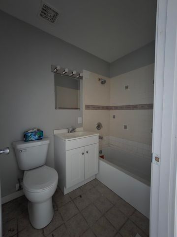 1044 Hobart Street, Gary, IN 46406