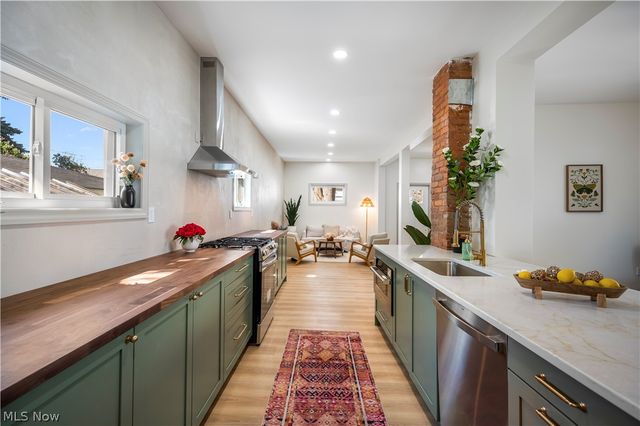 3839 Woodbridge Avenue, Cleveland, OH 44109