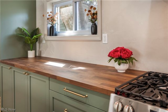 3839 Woodbridge Avenue, Cleveland, OH 44109