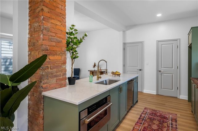 3839 Woodbridge Avenue, Cleveland, OH 44109