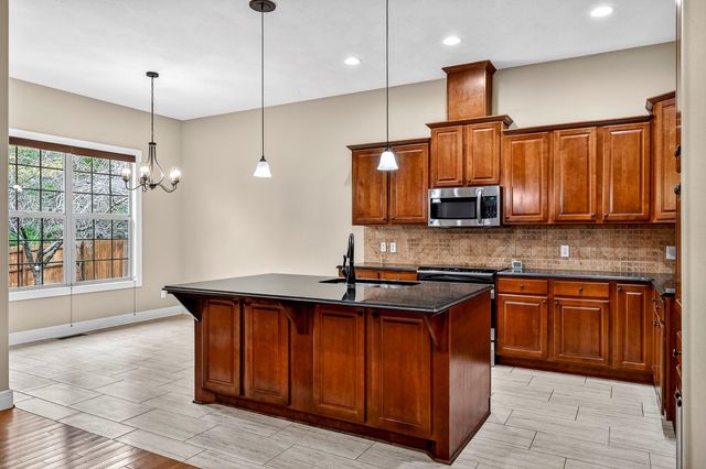 4479 E Summerfield Drive, Springfield, MO 65802